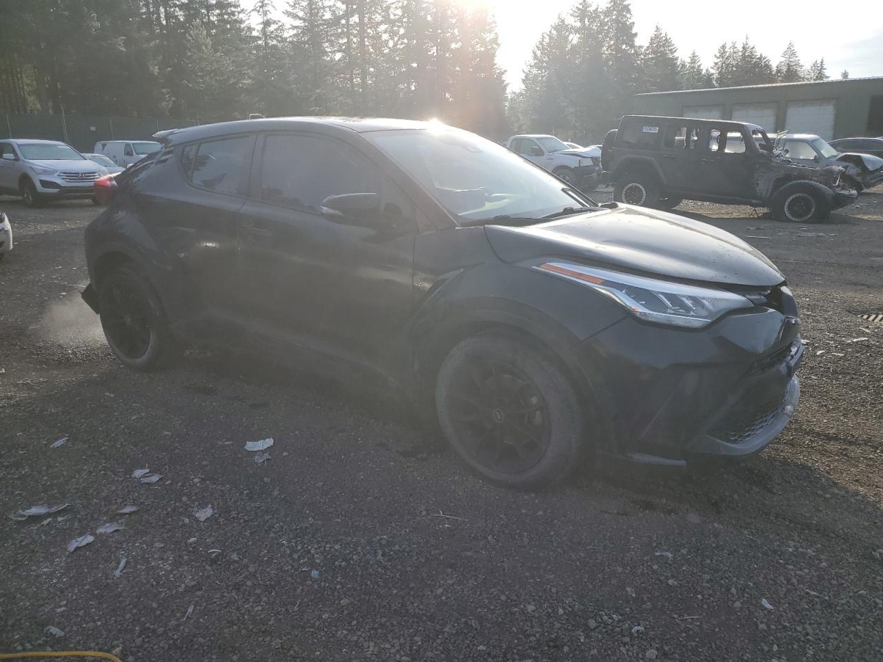 2021 TOYOTA C-HR XLE - Фото 4