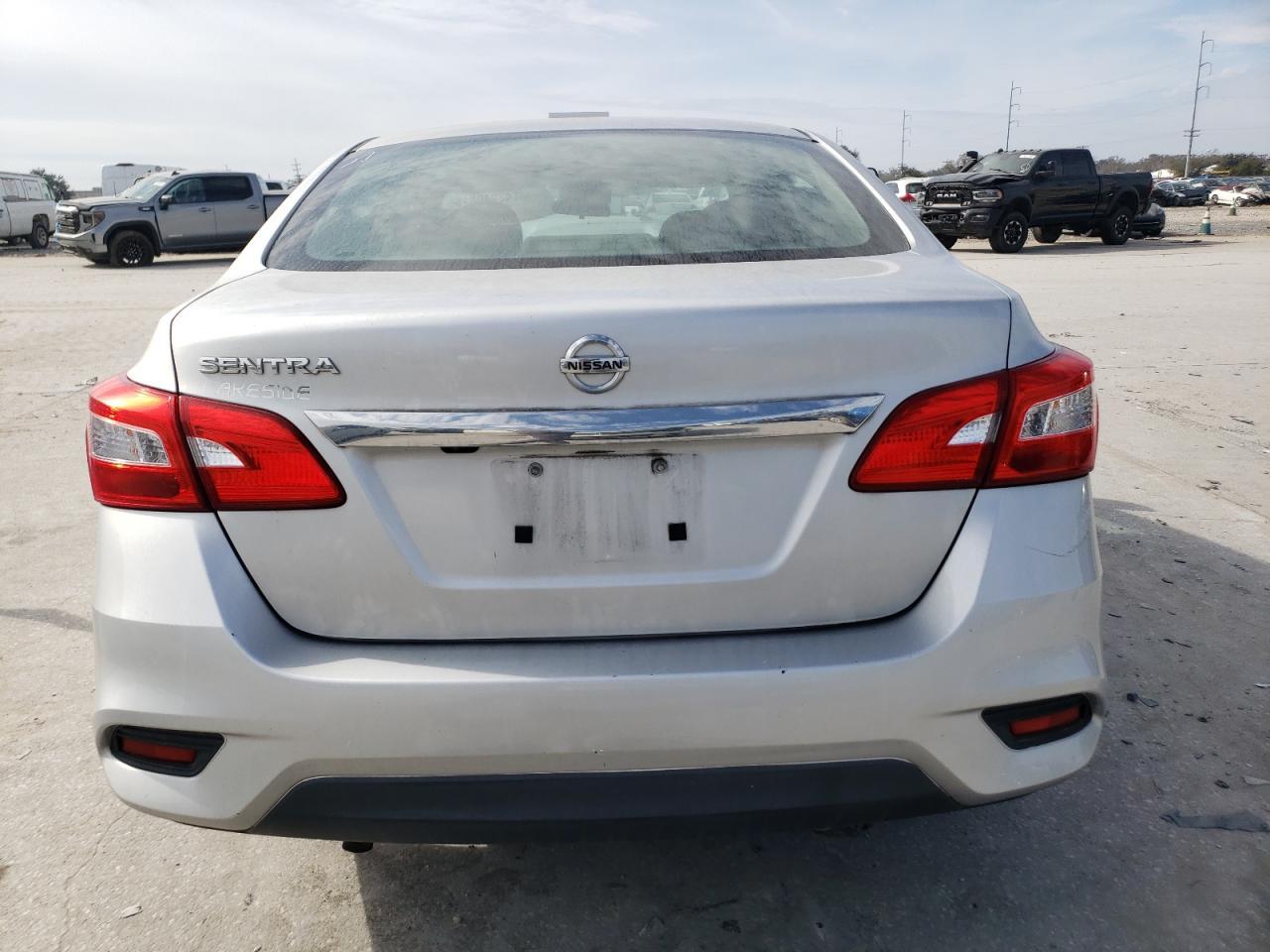 2018 NISSAN SENTRA S - Фото 6