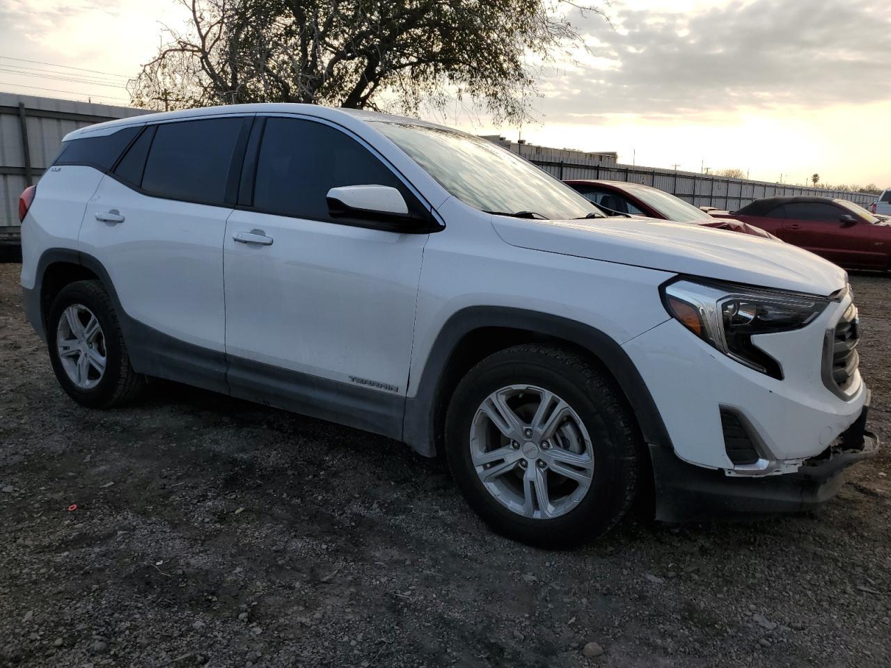 2018 GMC TERRAIN SL - Image 4