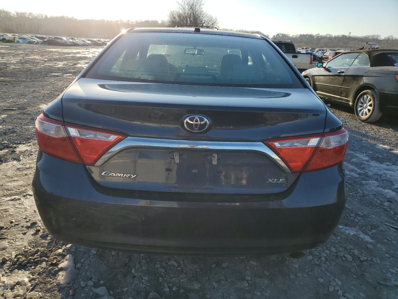 2016 TOYOTA CAMRY LE - Image 6