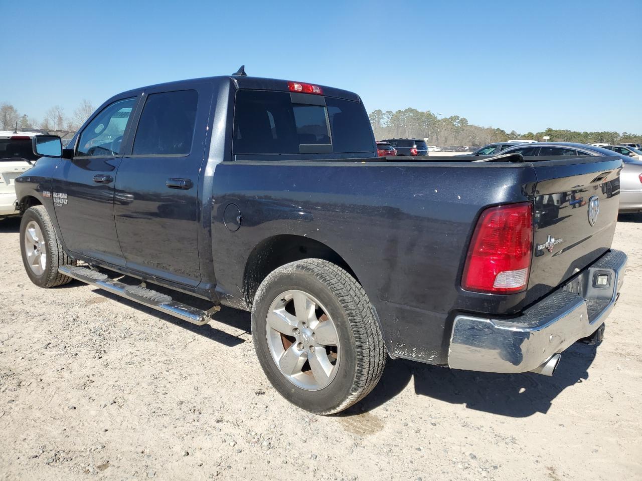 2019 RAM 1500 CLASS - Фото 2