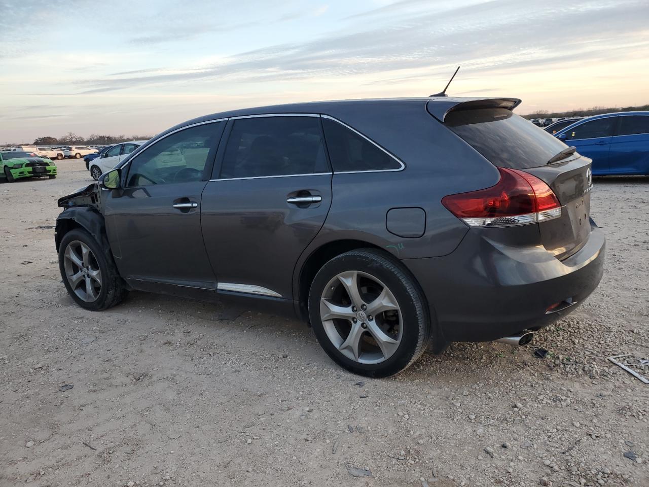 2014 TOYOTA VENZA LE - Фото 2