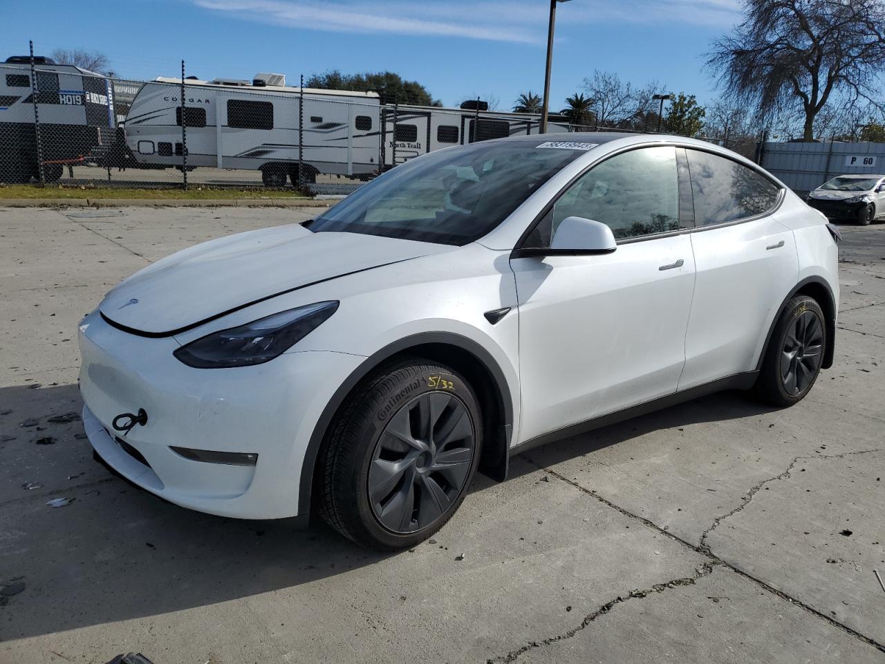 2024 TESLA MODEL Y