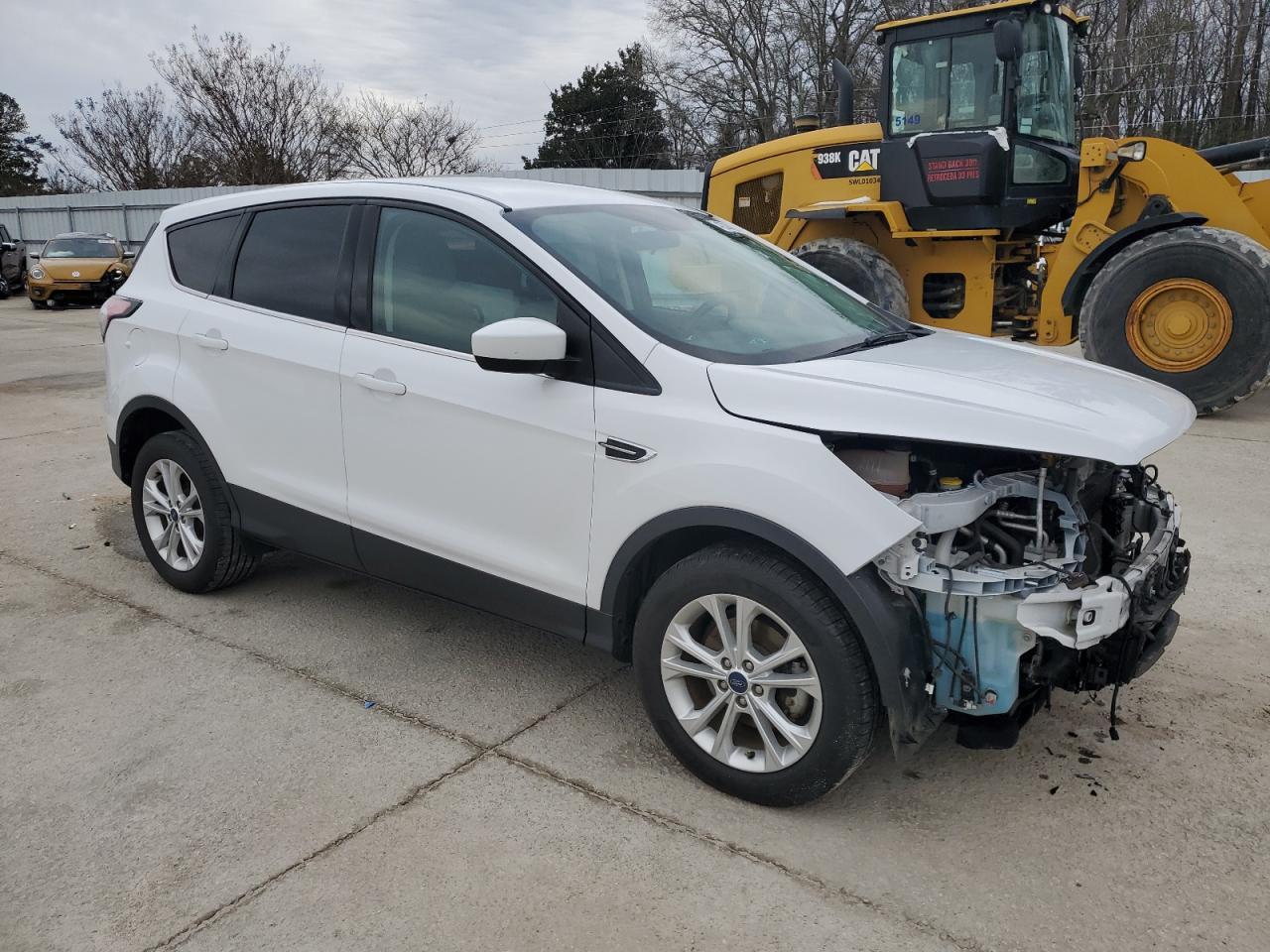2017 FORD ESCAPE SE - Image 4