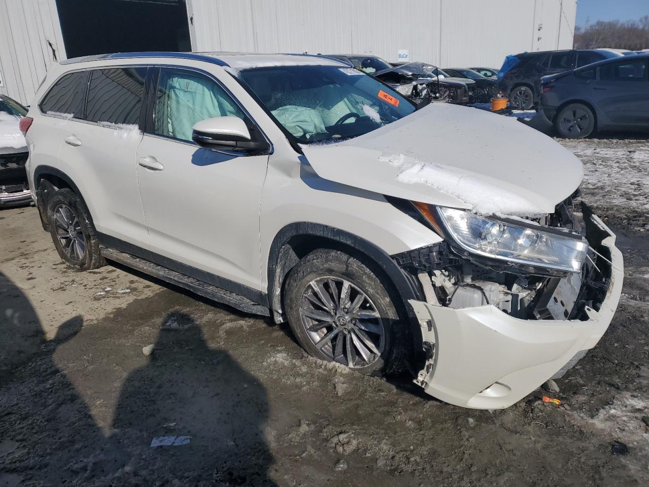 2019 TOYOTA HIGHLANDER - Image 4