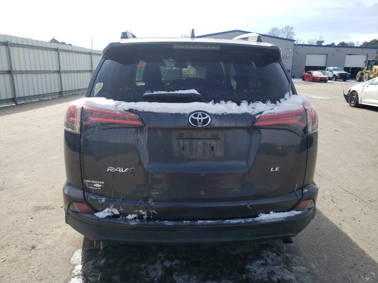 2018 TOYOTA RAV4 LE - Image 6