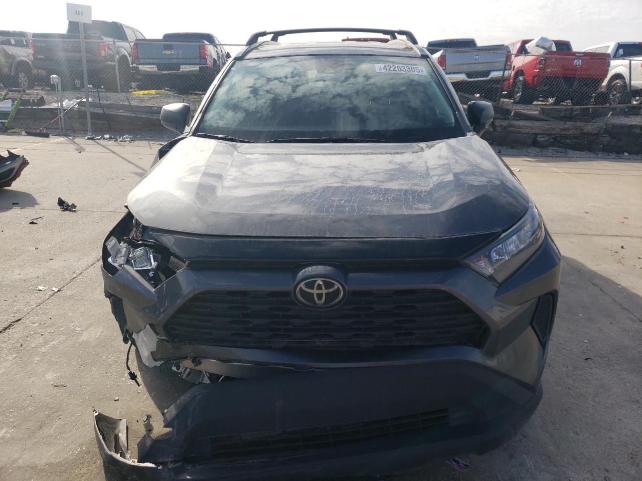 2021 TOYOTA RAV4 LE - Фото 5
