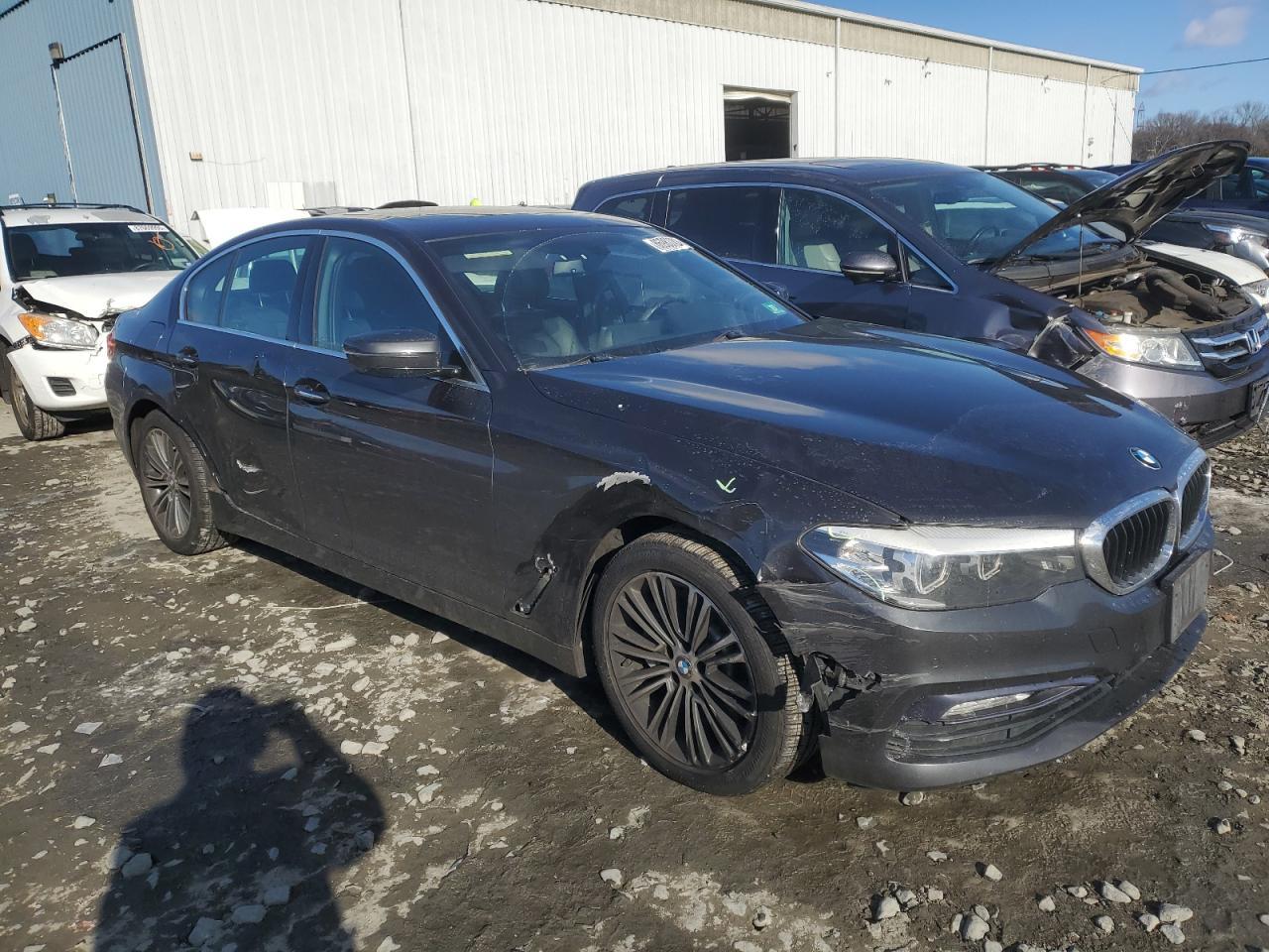 2018 BMW 530 XI - Image 4