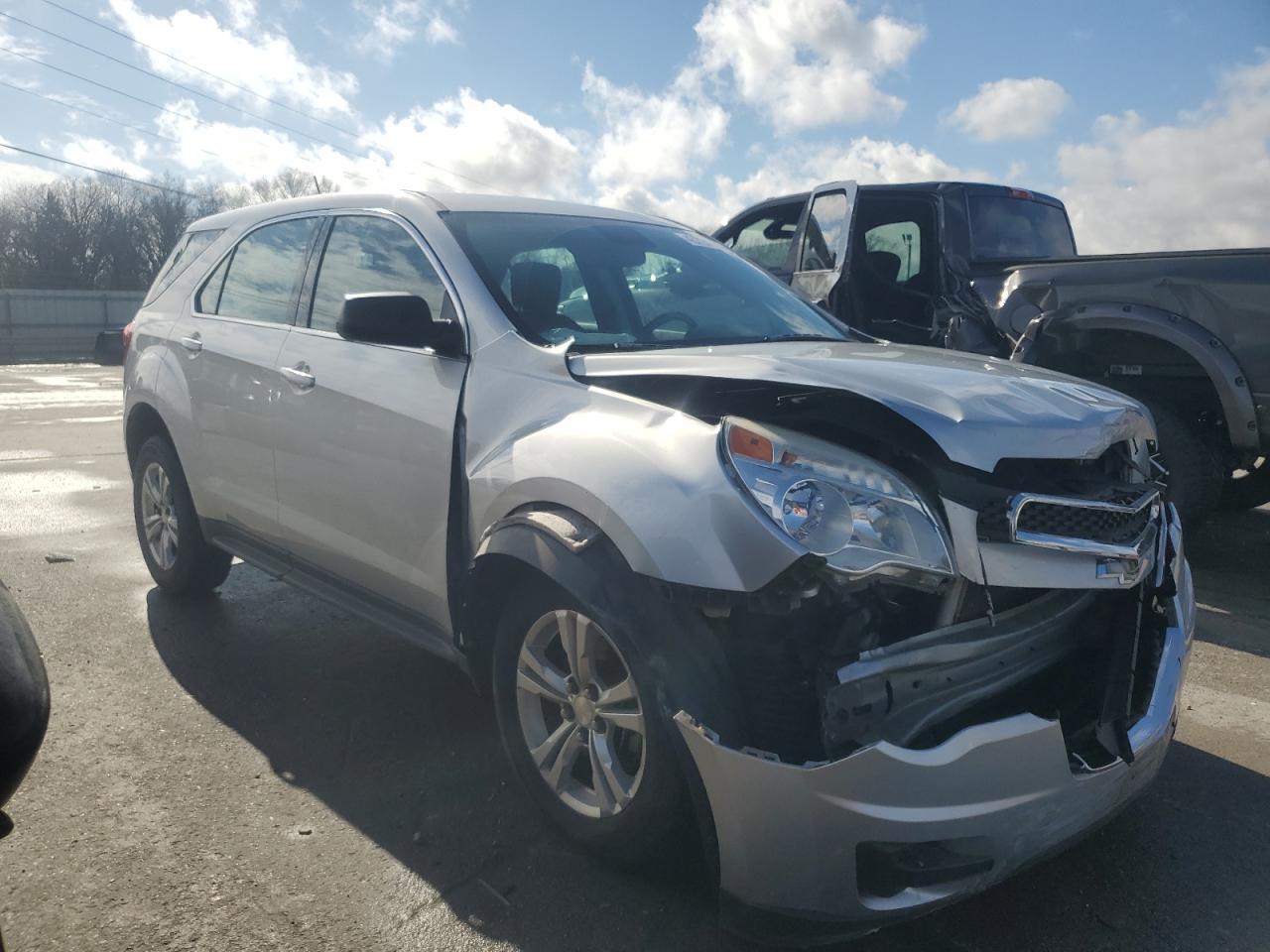 2015 CHEVROLET EQUINOX LS - Фото 4
