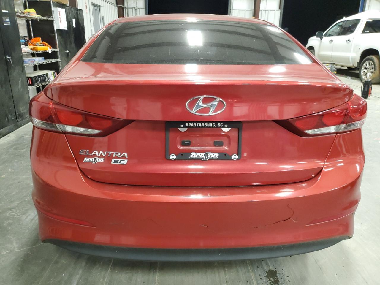 2018 HYUNDAI ELANTRA SE - Фото 6