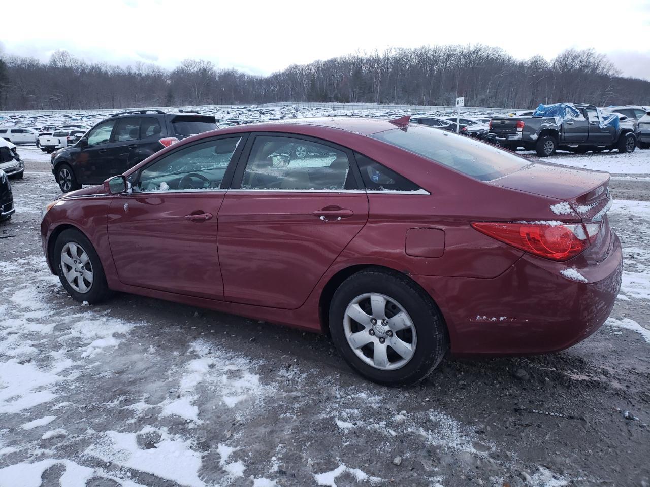 2013 HYUNDAI SONATA GLS - Image 2
