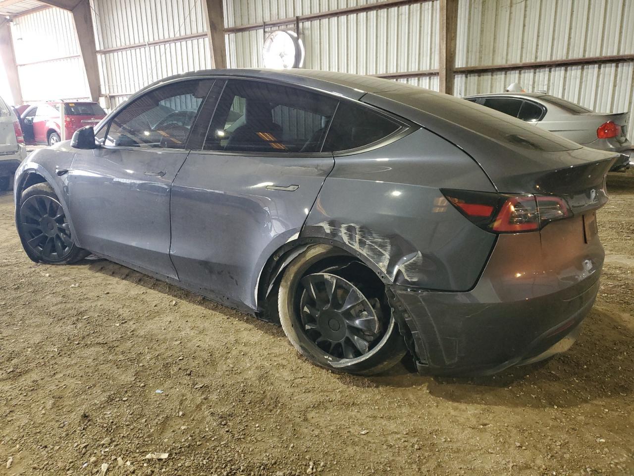 2023 TESLA MODEL Y - Image 2