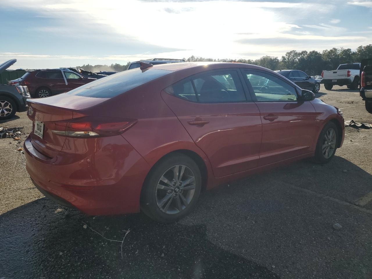 2017 HYUNDAI ELANTRA SE - Image 3