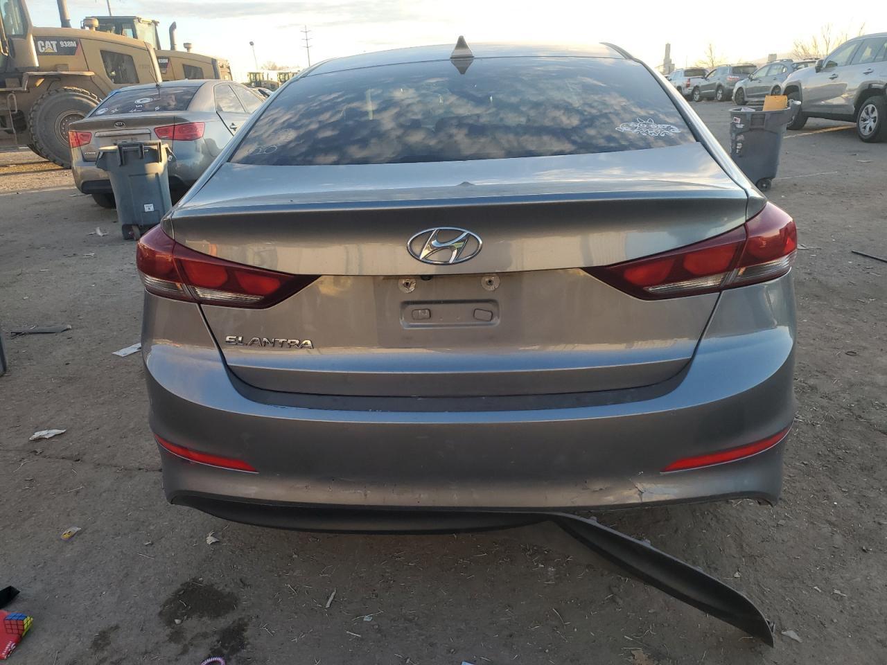 2018 HYUNDAI ELANTRA SE - Фото 6