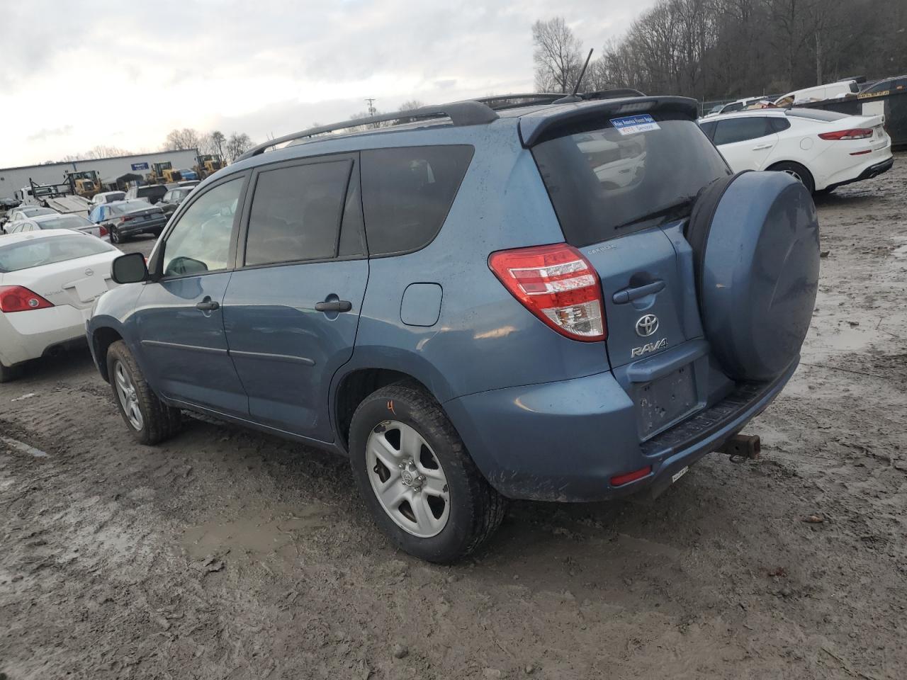 2011 TOYOTA RAV4 - Image 2