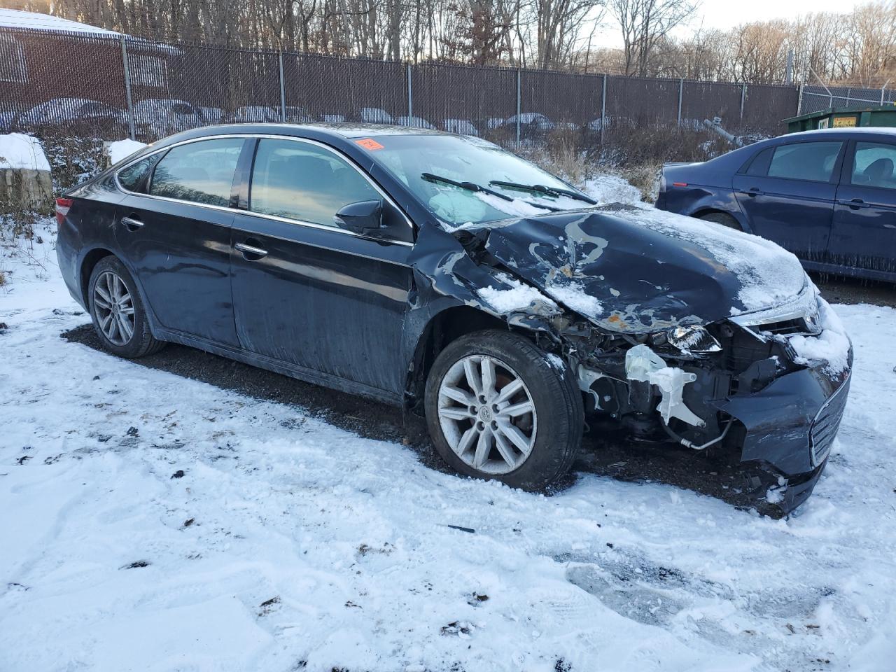 2015 TOYOTA AVALON XLE - Image 4