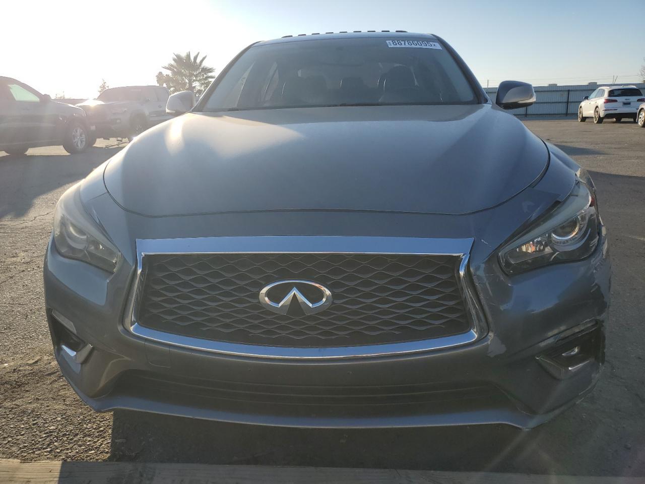 2018 INFINITI Q50 LUXE - Фото 5
