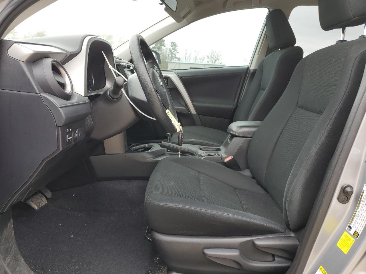 2017 TOYOTA RAV4 LE - Image 7