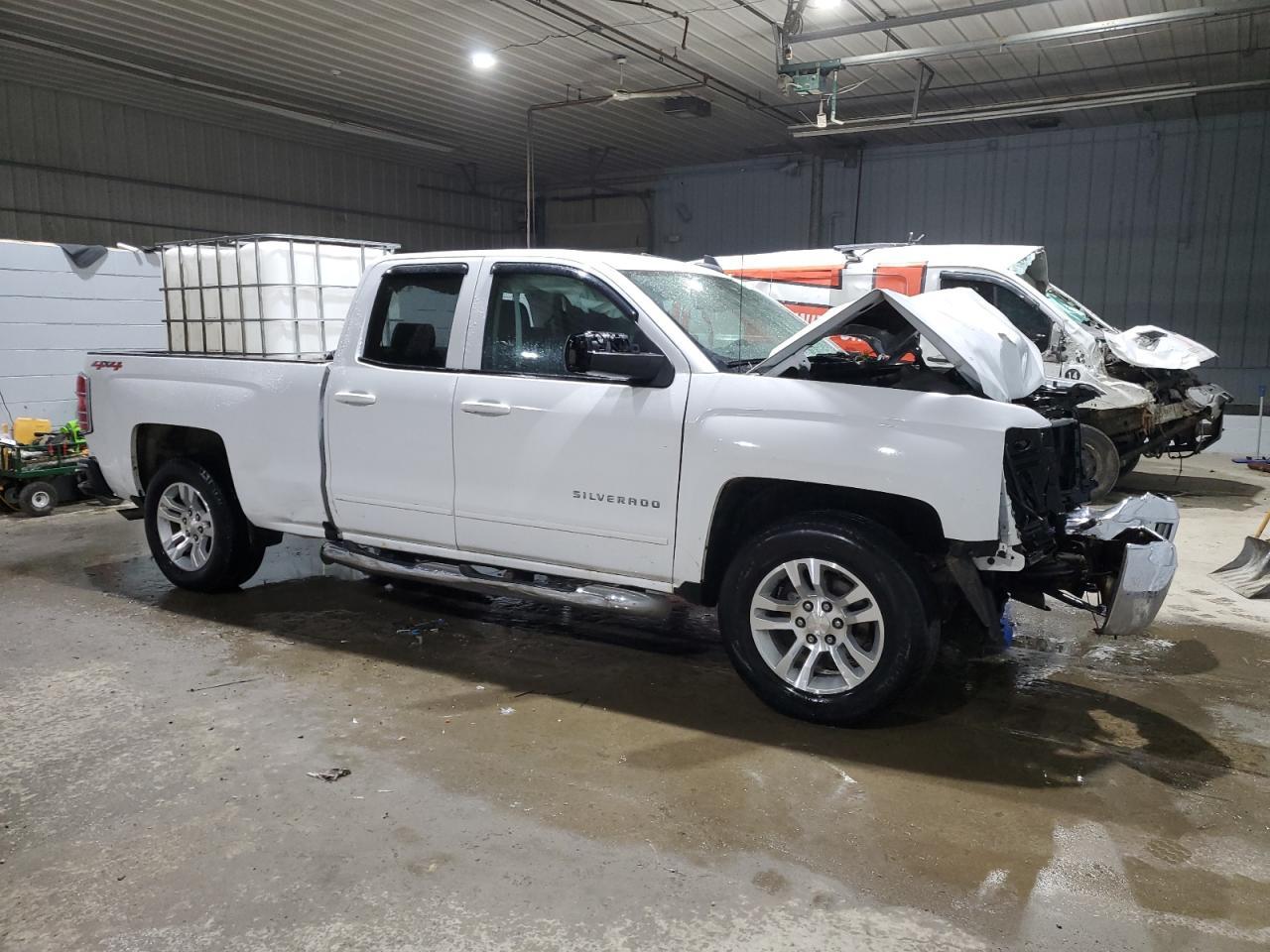 2016 CHEVROLET SILVERADO - Image 4