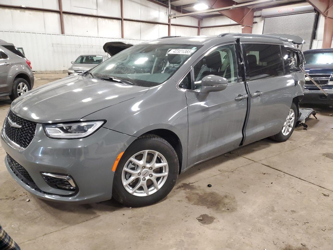 2022 CHRYSLER PACIFICA T