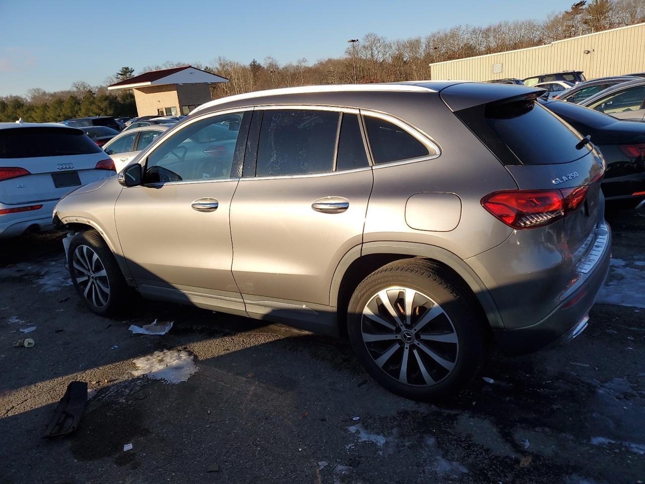2021 MERCEDES-BENZ GLA 250 4M - Фото 2