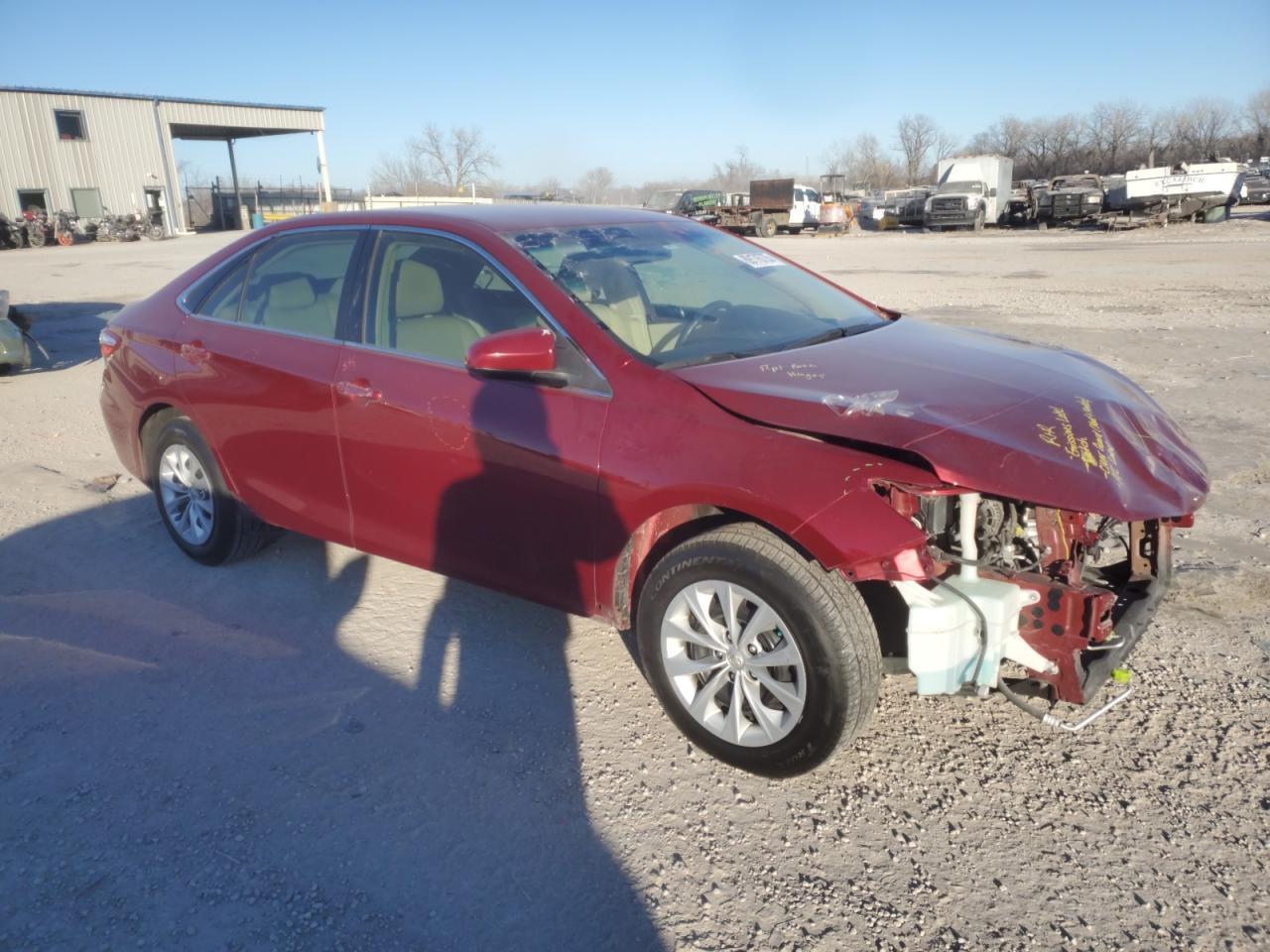 2015 TOYOTA CAMRY LE - Image 4