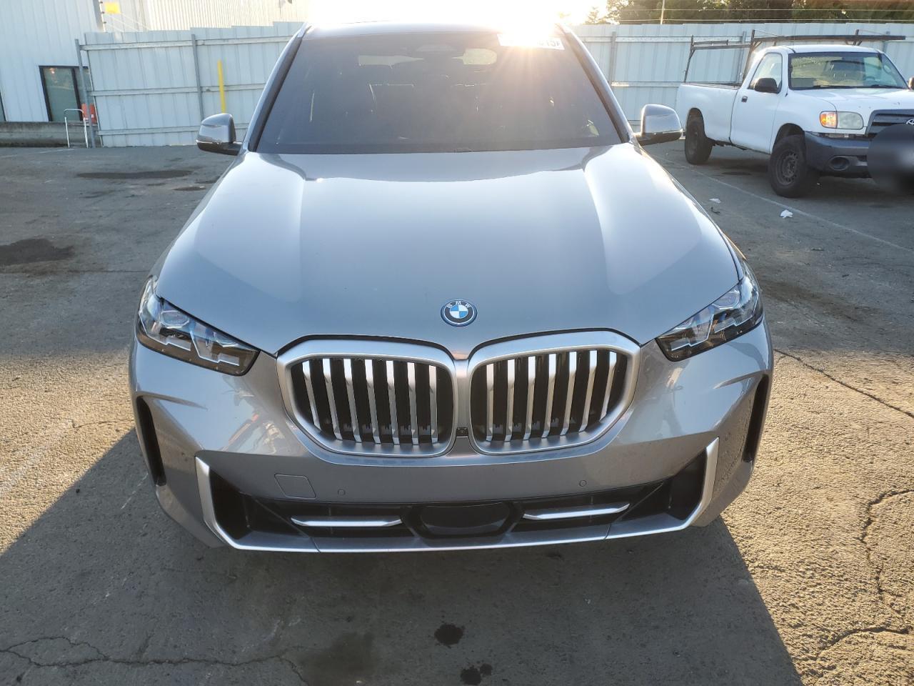 2025 BMW X5 XDRIVE5 - Фото 5