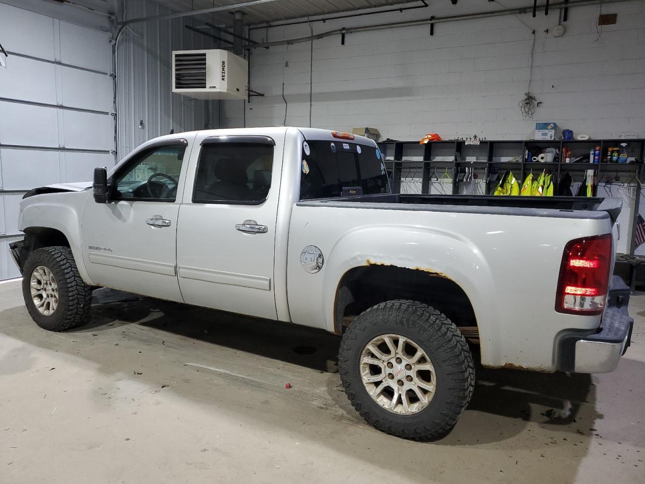 2011 GMC SIERRA K15 - Image 2