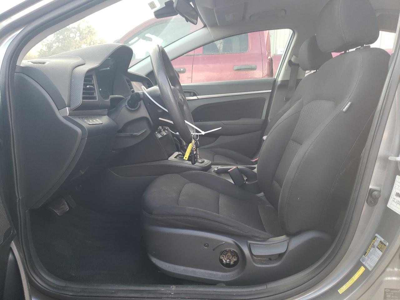 2019 HYUNDAI ELANTRA SE - Image 7