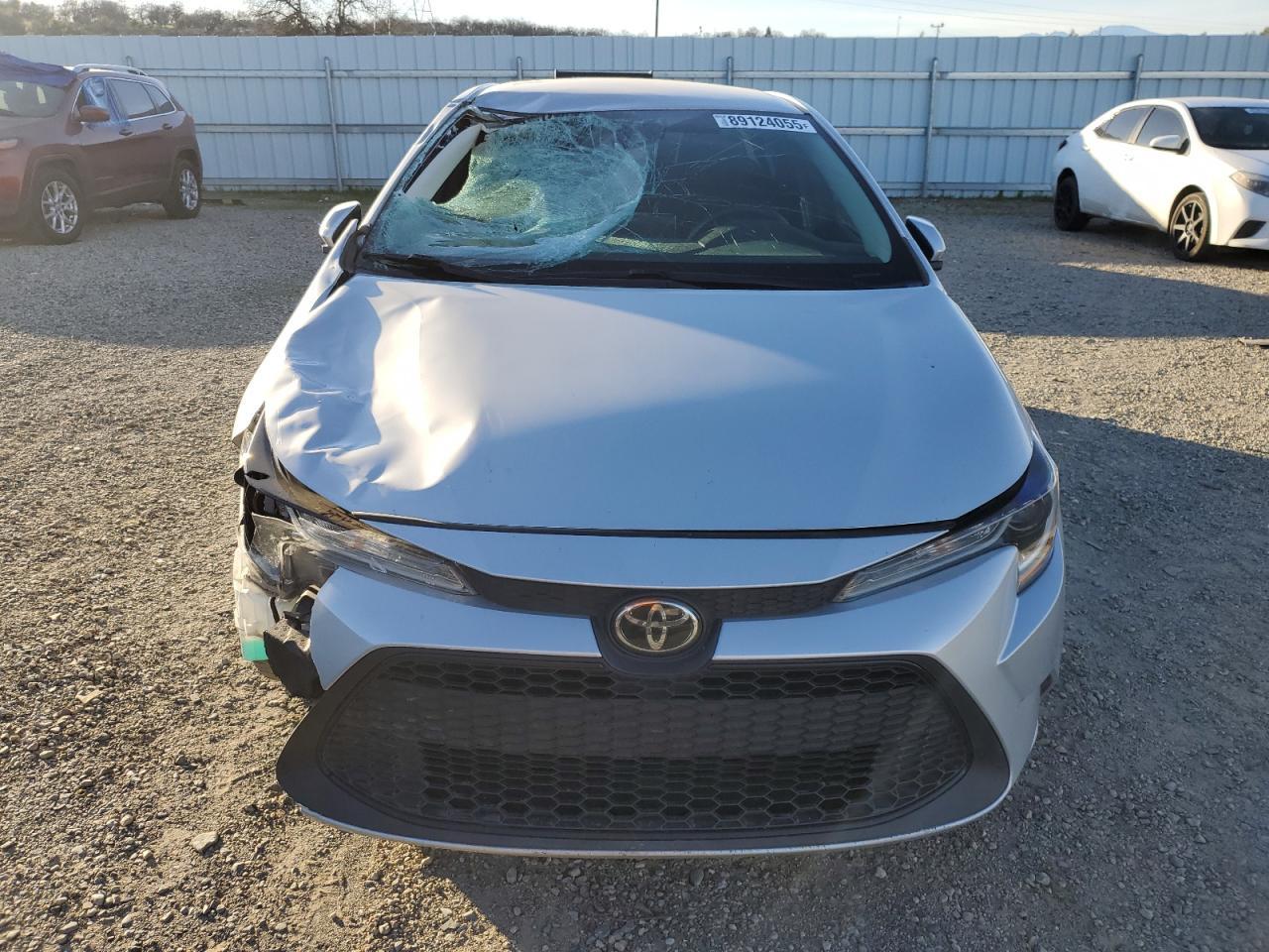 2020 TOYOTA COROLLA LE - Фото 5