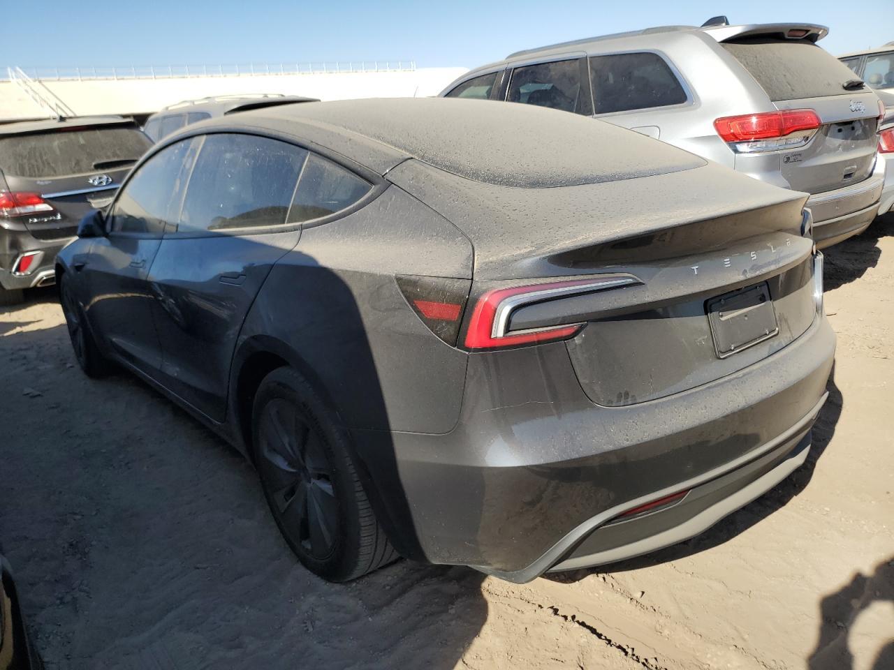 2024 TESLA MODEL 3 - Фото 2