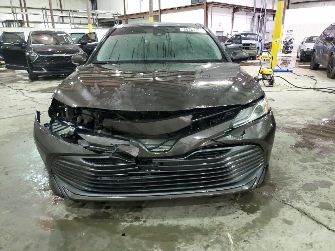 2019 TOYOTA CAMRY L - Фото 5