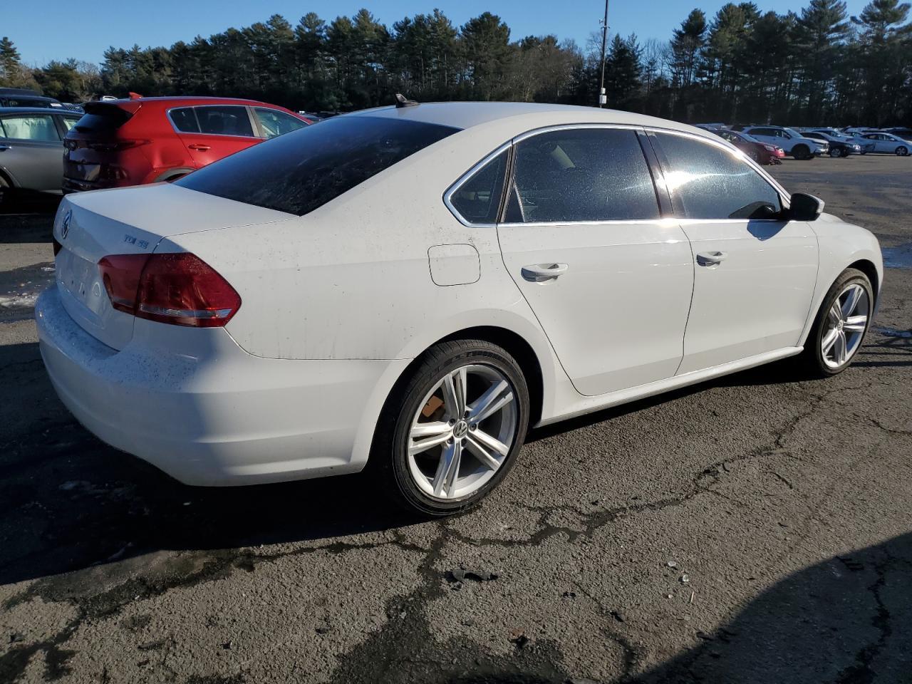 2014 VOLKSWAGEN PASSAT SE - Фото 3