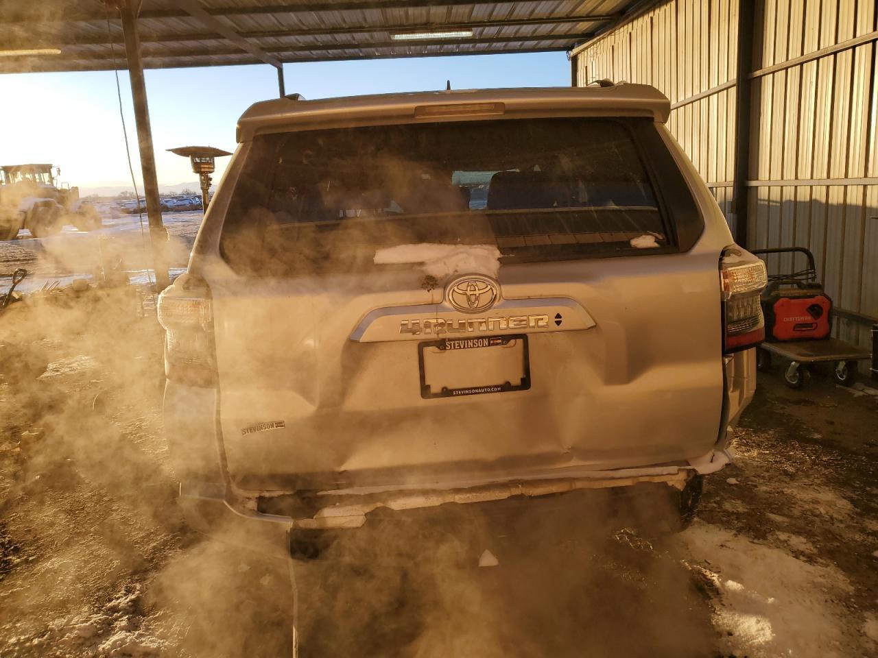 2022 TOYOTA 4RUNNER SR - Image 6