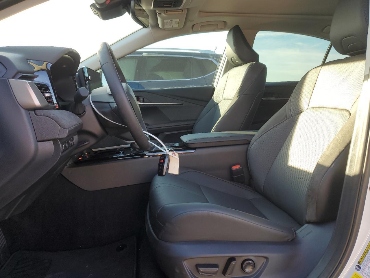 2025 TOYOTA CAMRY XSE - Фото 7