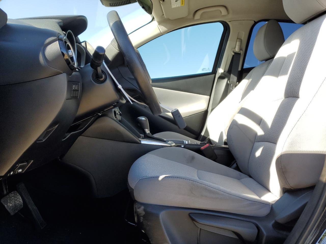 2020 TOYOTA YARIS LE - Image 7
