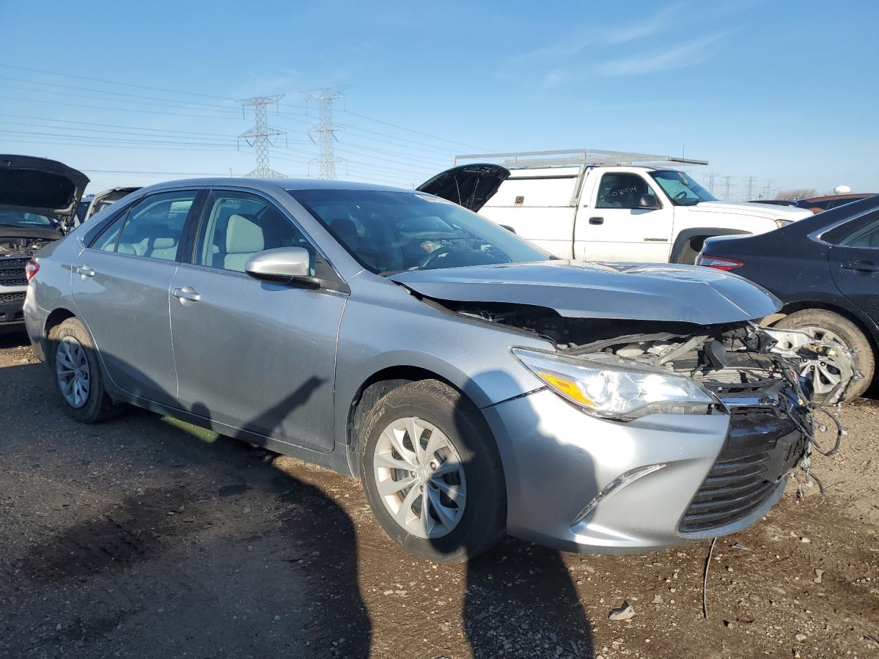 2017 TOYOTA CAMRY LE - Фото 4