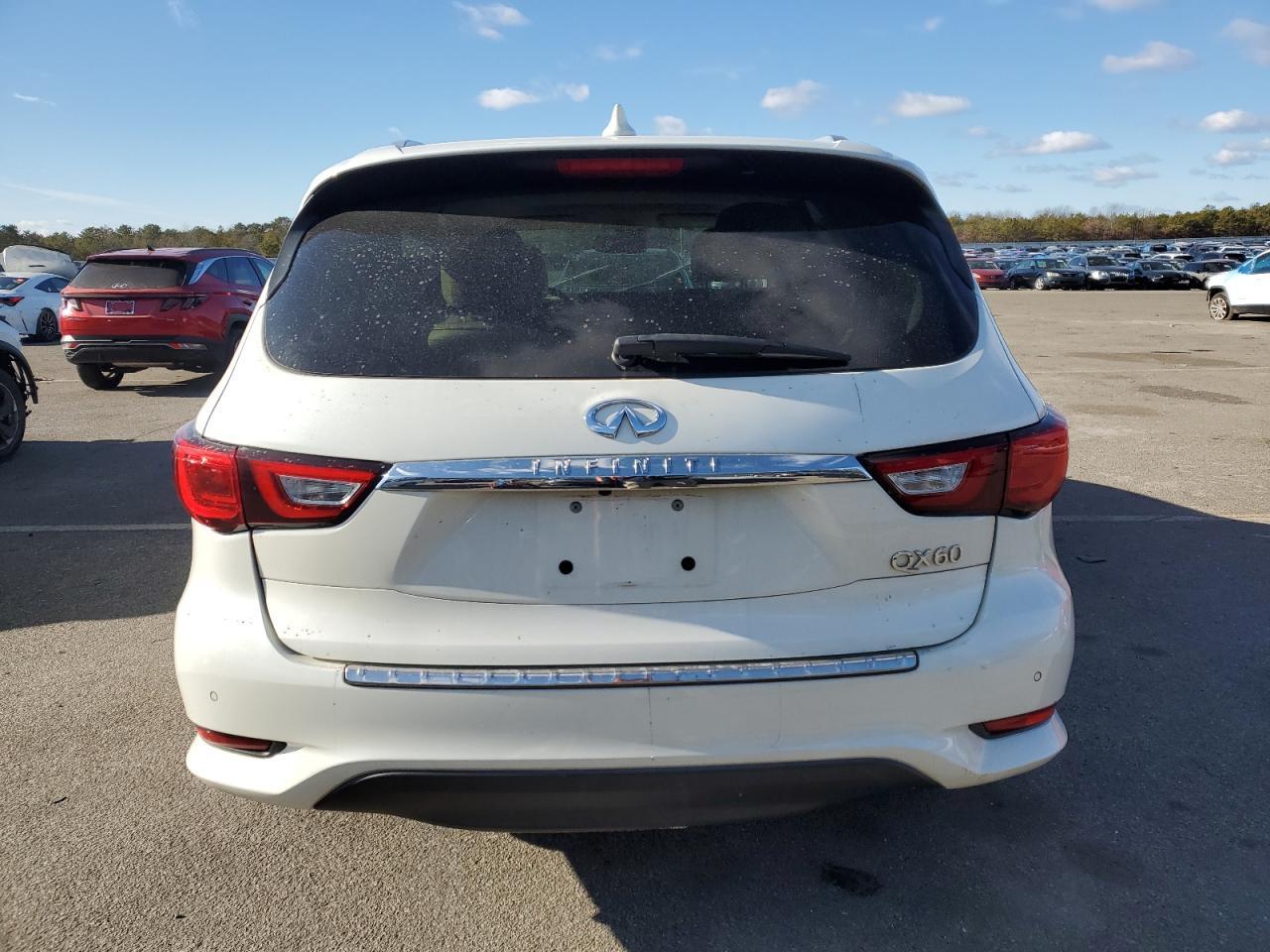 2017 INFINITI QX60 - Image 6