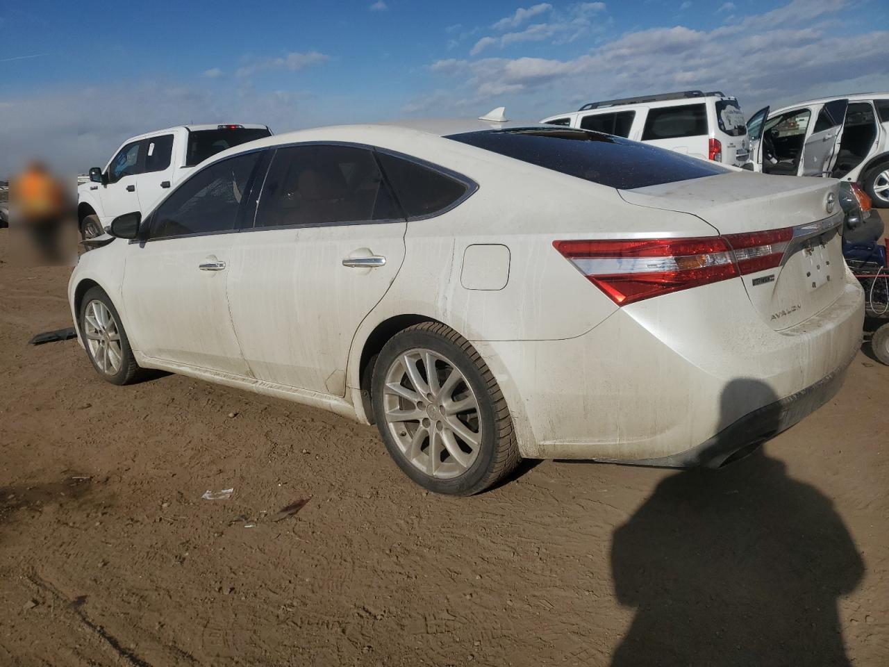 2015 TOYOTA AVALON XLE - Image 2