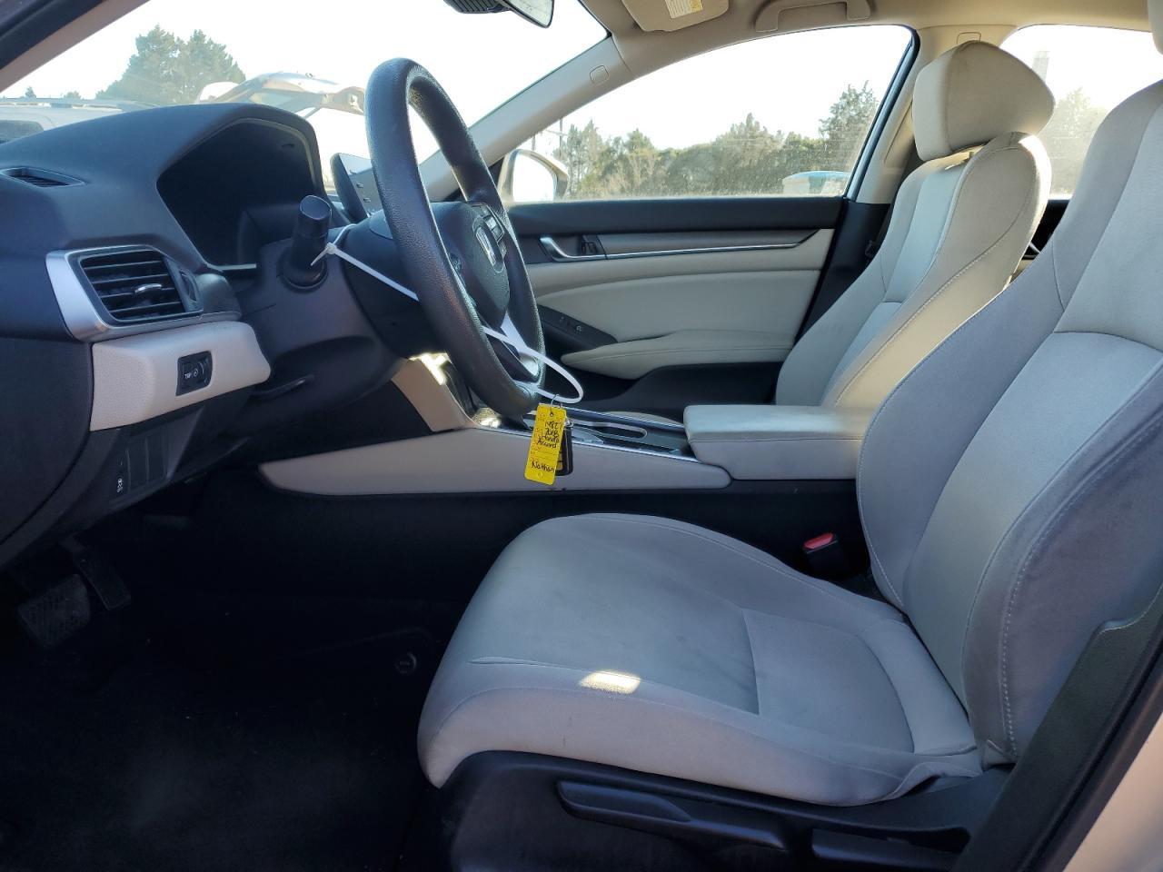 2018 HONDA ACCORD LX - Image 7