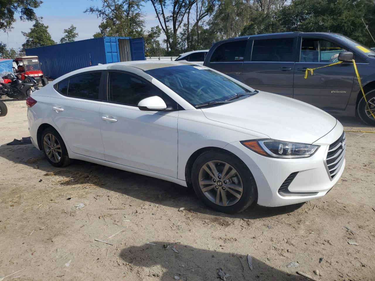 2018 HYUNDAI ELANTRA SE - Фото 4
