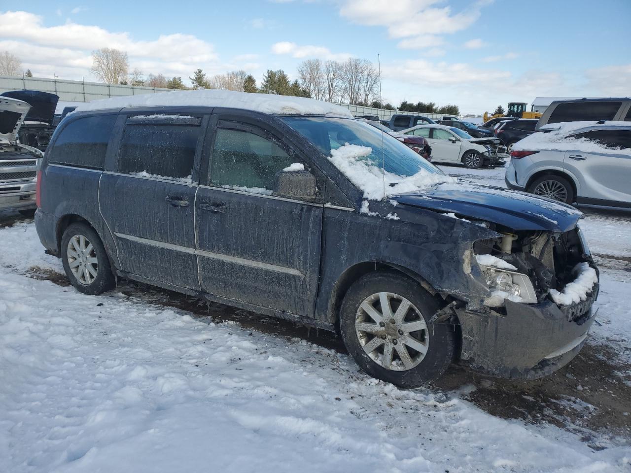 2014 CHRYSLER TOWN & COU - Image 4
