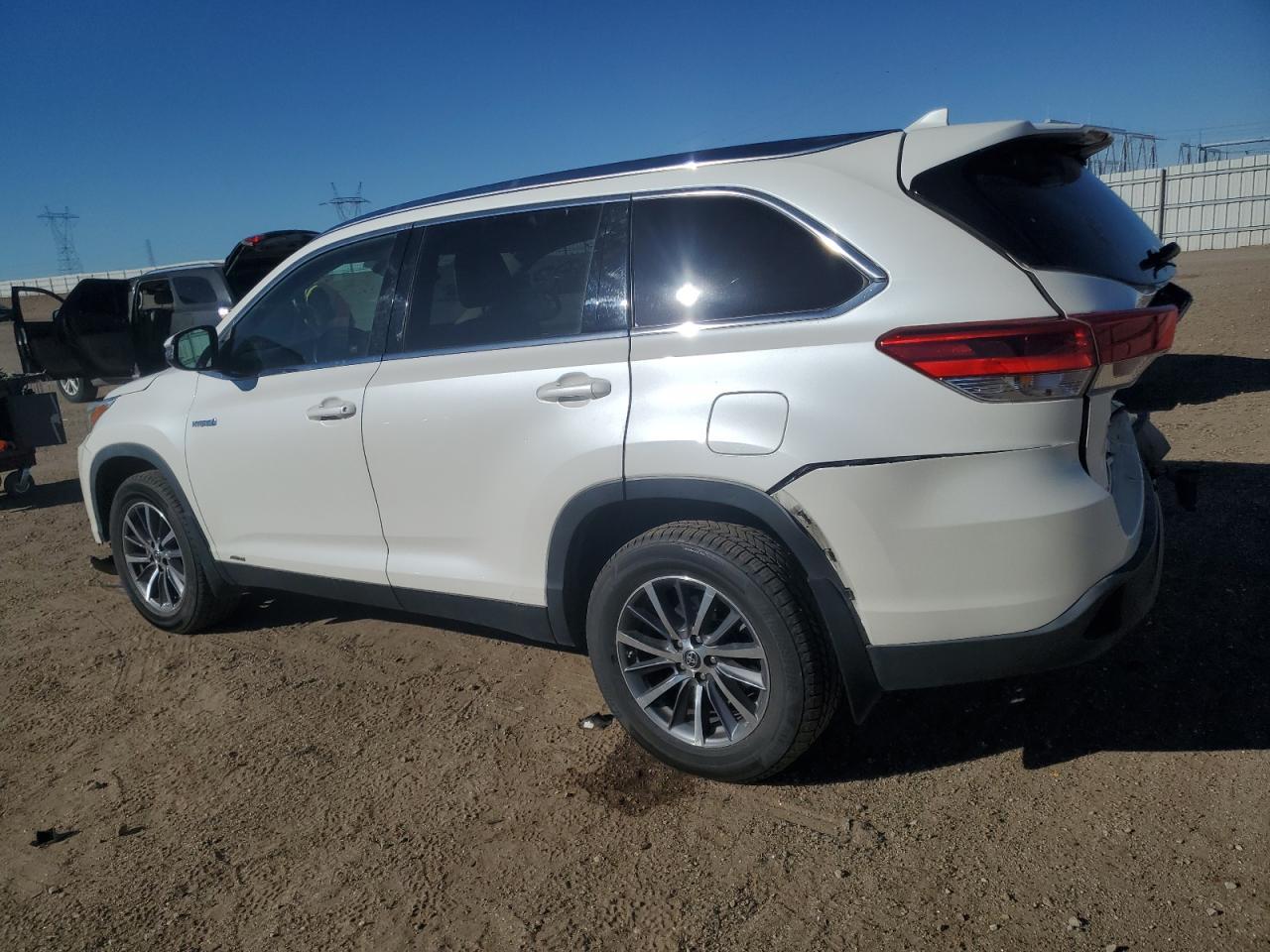 2019 TOYOTA HIGHLANDER - Фото 2