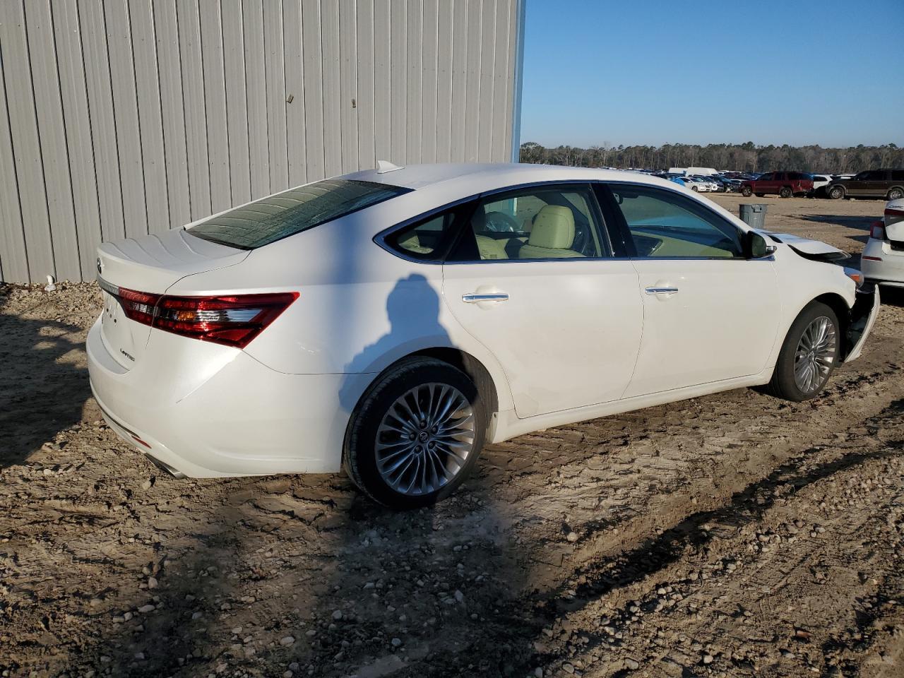 2016 TOYOTA AVALON XLE - Image 3