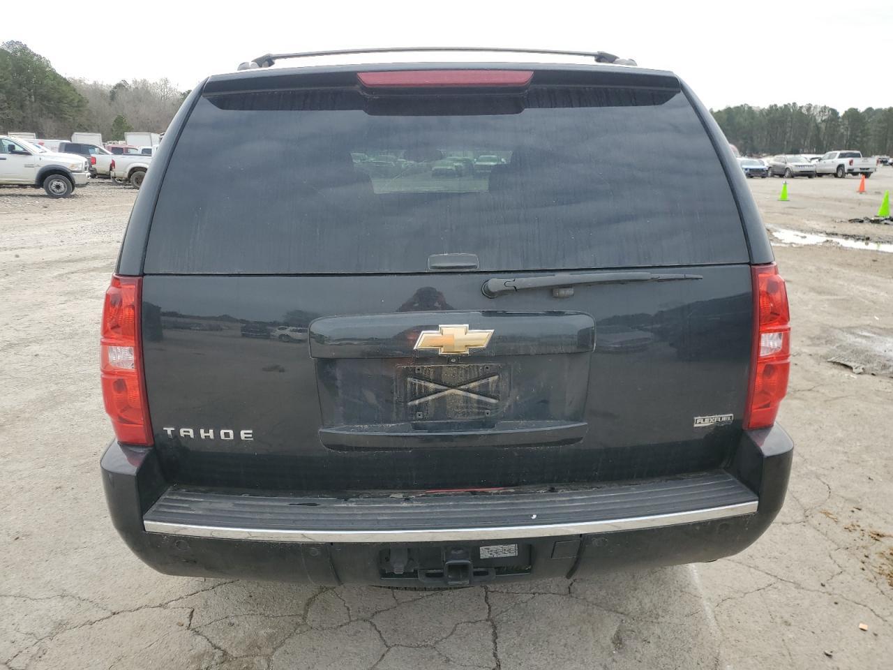 2011 CHEVROLET TAHOE K150 - Image 6