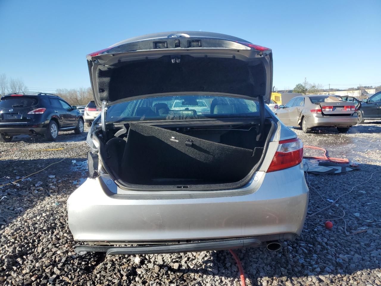 2017 TOYOTA CAMRY LE - Фото 6