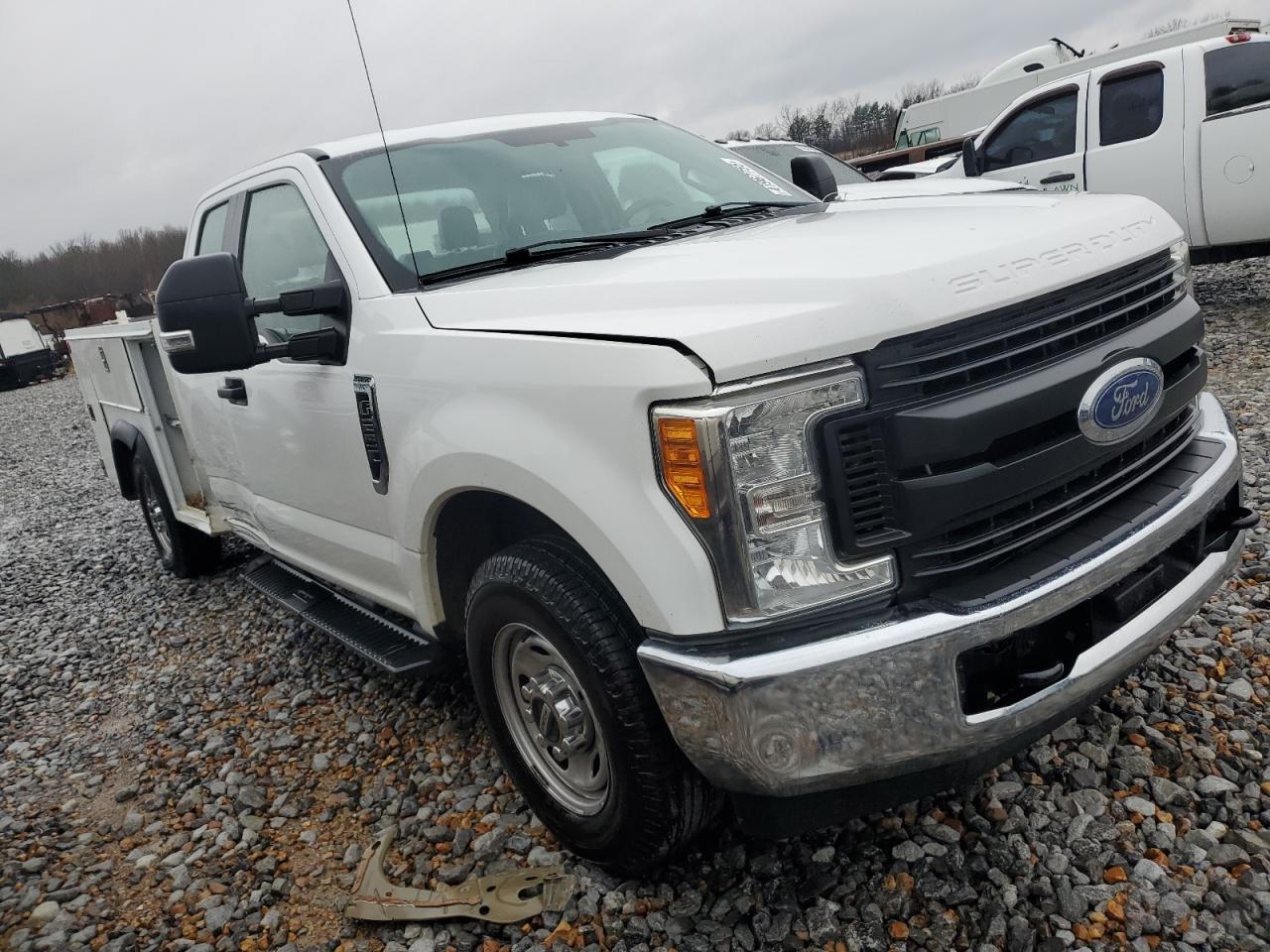 2017 FORD F250 SUPER - Image 4