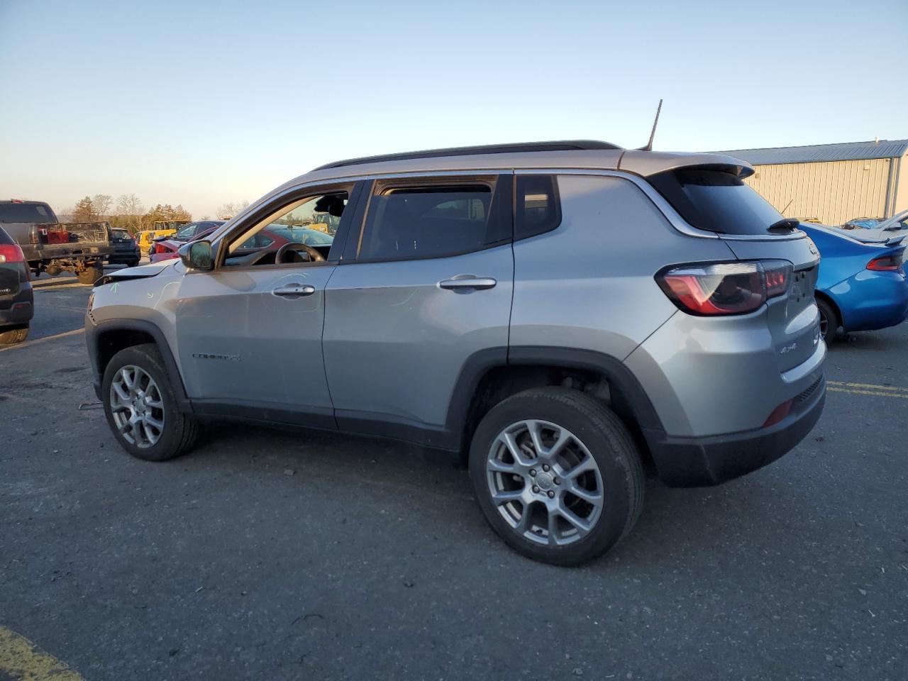 2022 JEEP COMPASS LA - Фото 2