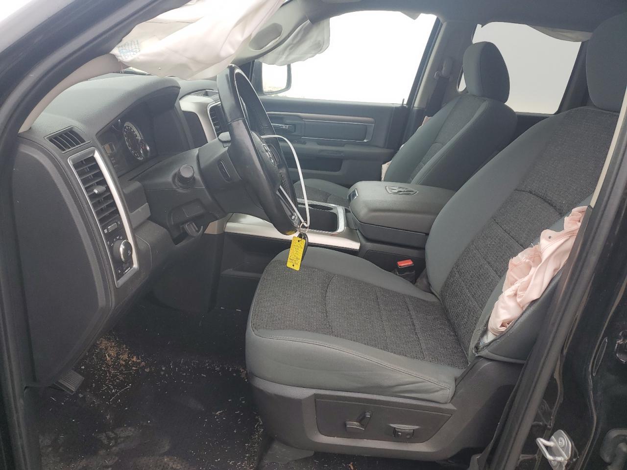 2017 RAM 1500 SLT - Image 7