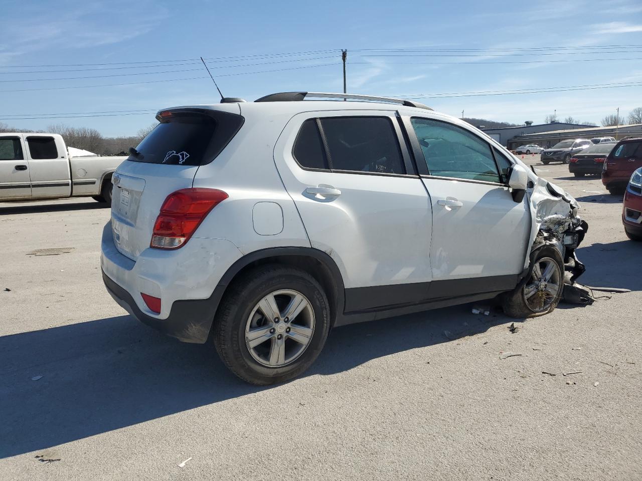 2021 CHEVROLET TRAX 1LT - Image 3